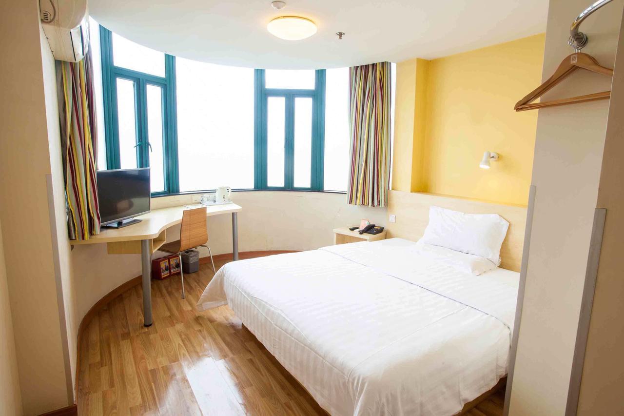 7Days Inn Wuhan Airport Panlong City Eksteriør billede