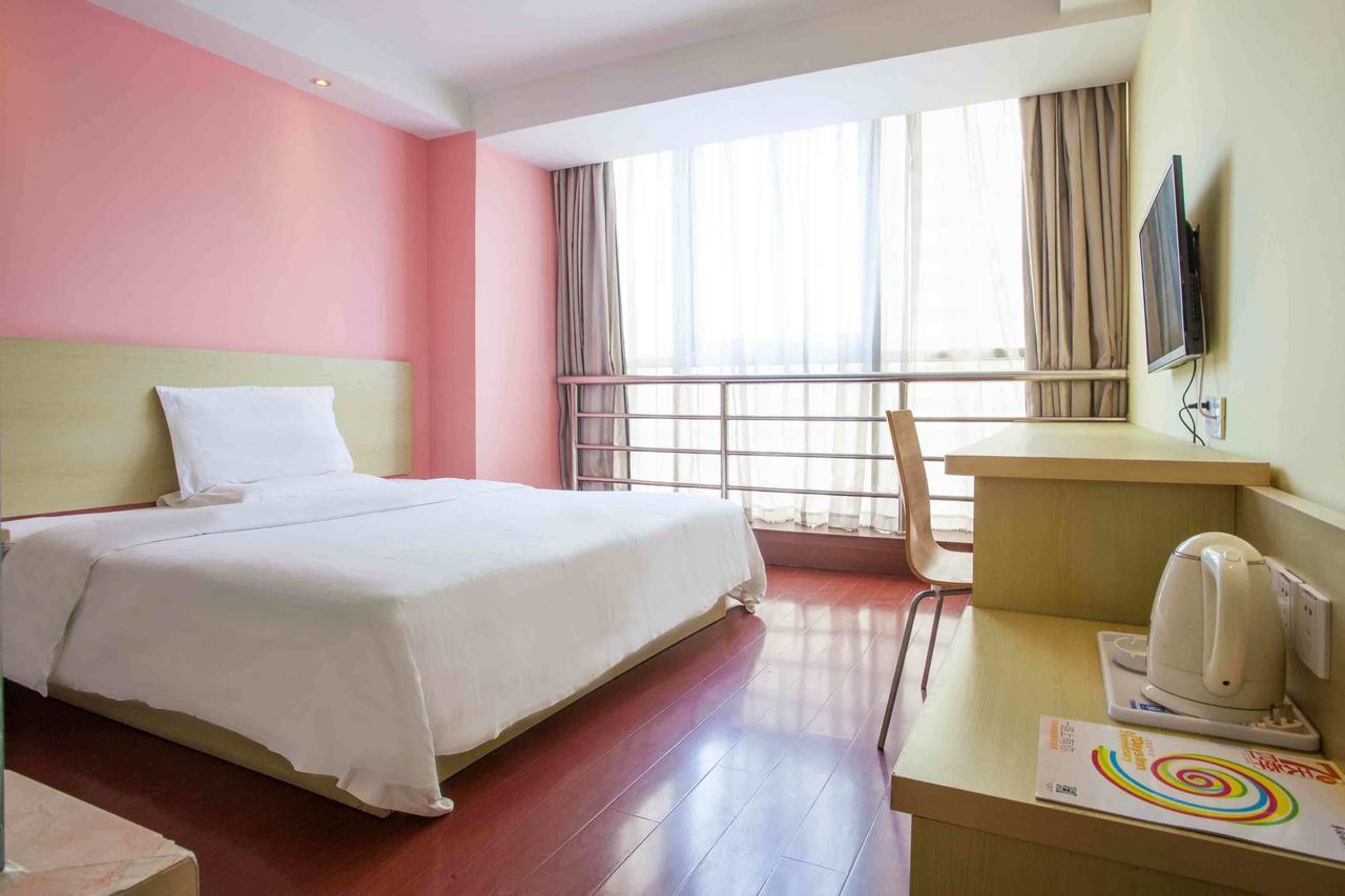7Days Inn Wuhan Airport Panlong City Eksteriør billede