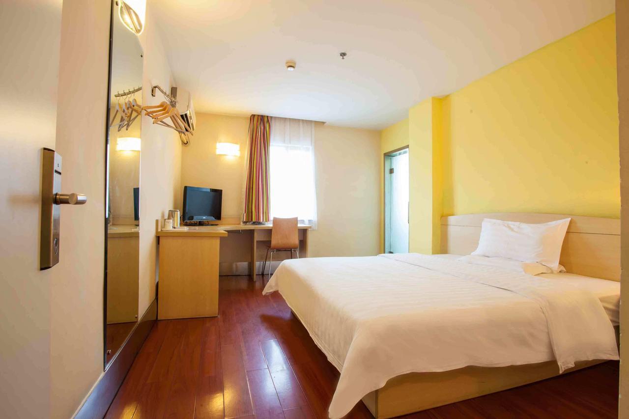 7Days Inn Wuhan Airport Panlong City Eksteriør billede