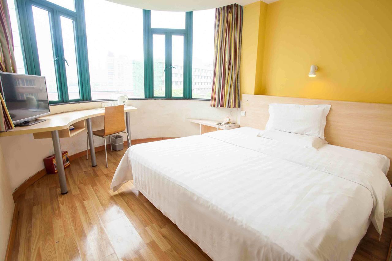 7Days Inn Wuhan Airport Panlong City Eksteriør billede
